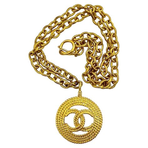 chanel necklaces vintage|CHANEL Necklaces .